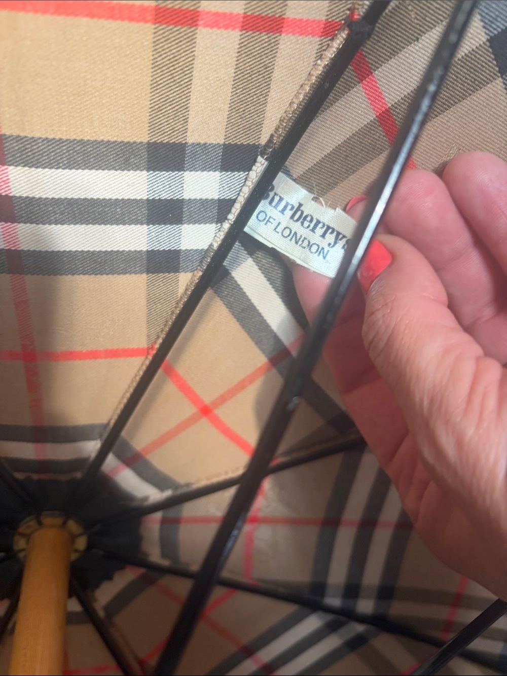 Vintage Burberry Umbrella in classic print amazing  piece! - Picture 3 of 12
